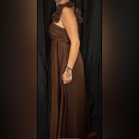 Maxi wedding or prom brown dress - Picture 3 of 4